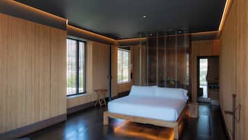 Deluxe Room | In-room safe, soundproofing, free WiFi, bed sheets