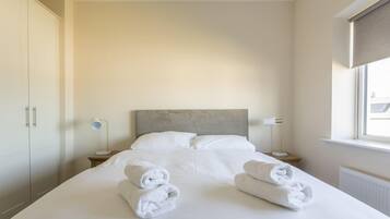 9 bedrooms, individually decorated, individually furnished, free WiFi