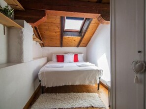 Appartamento, 1 letto queen con divano letto, non fumatori | Ferro/asse da stiro, culle/letti per bambini (a pagamento)