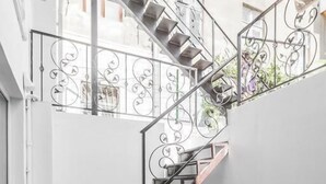 Staircase - Apart Hotel Rishelye (Odesa)