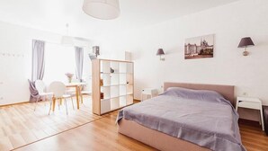 Deluxe Double Room, Balcony | Premium bedding, blackout drapes, soundproofing, iron/ironing board - Apart Hotel Rishelye (Odesa)