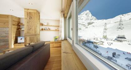 Maison RĂȘve Blanc avec accĂšs direct aux pistes de ski de Cervinia et au centre-ville.