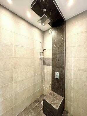Premium Apartment, 1 Bedroom, Balcony, City View | Bathroom shower