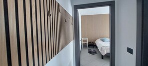 Appartamento Deluxe Sky Blue | Roupas de cama premium, edredons de pluma, camas com colchões pillow-top