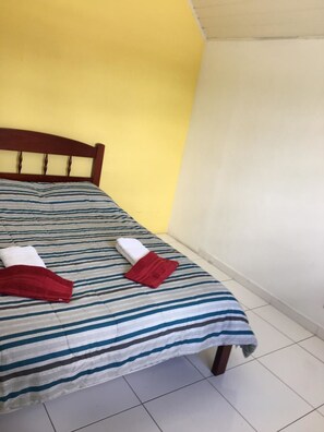 Rollaway beds, bed sheets