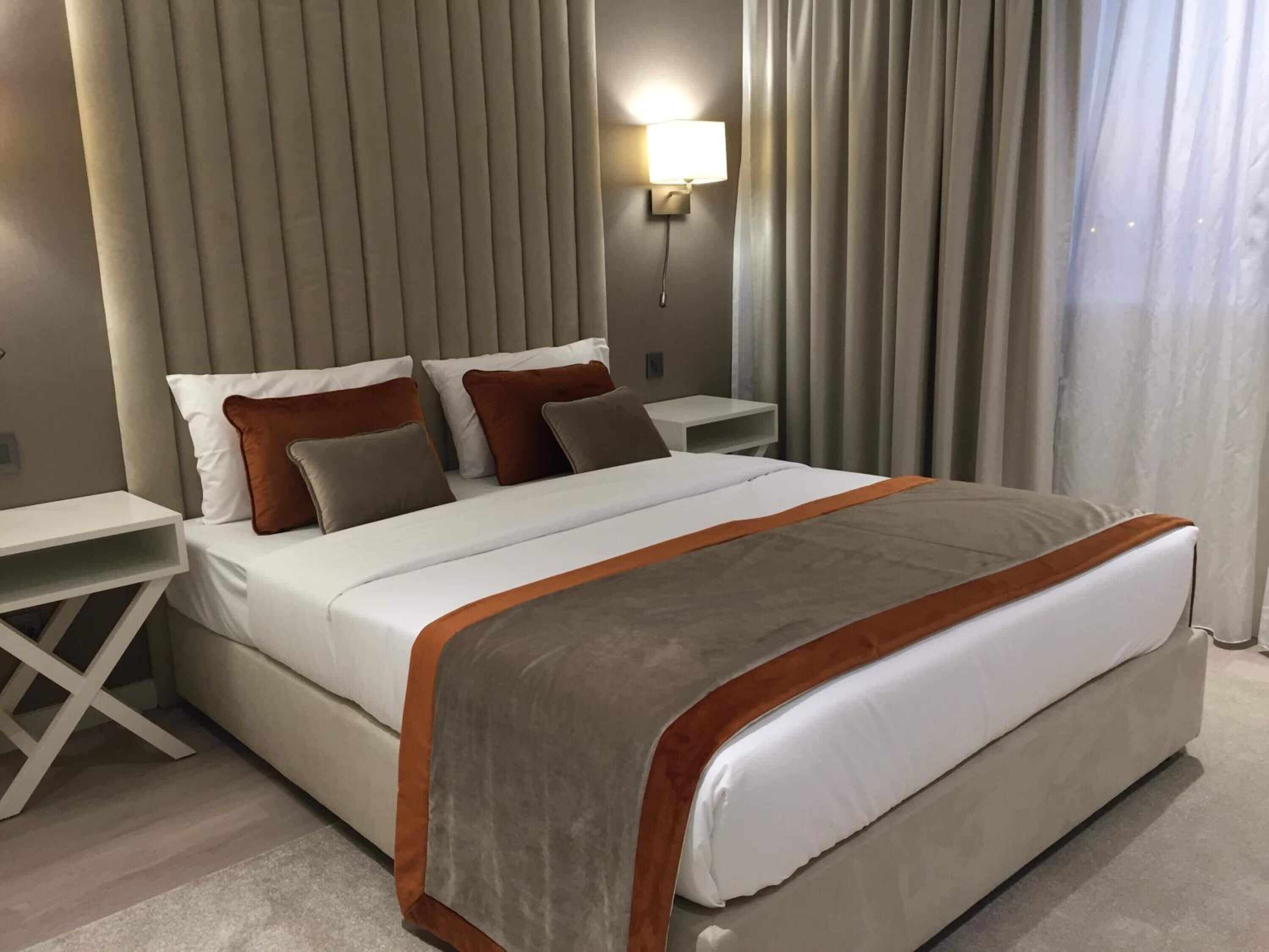 city double room, 1 double bed | premium bedding, individually decorated, individually furnished, desk