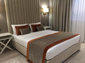 City-Doppelzimmer, 1 Doppelbett | Hochwertige Bettwaren, individuell dekoriert, individuell eingerichtet