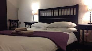 Casa clássico, várias camas, para não fumantes, vista para o lago | Roupas de cama premium, edredons de pluma, ferros/tábuas de passar roupa