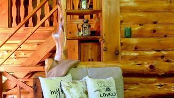 Family Cabin, Mountain View | Living room | LED TV, fireplace