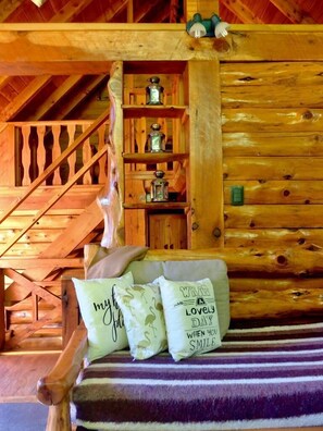 家庭小屋, 山景 | 客厅 | LED 电视、壁炉