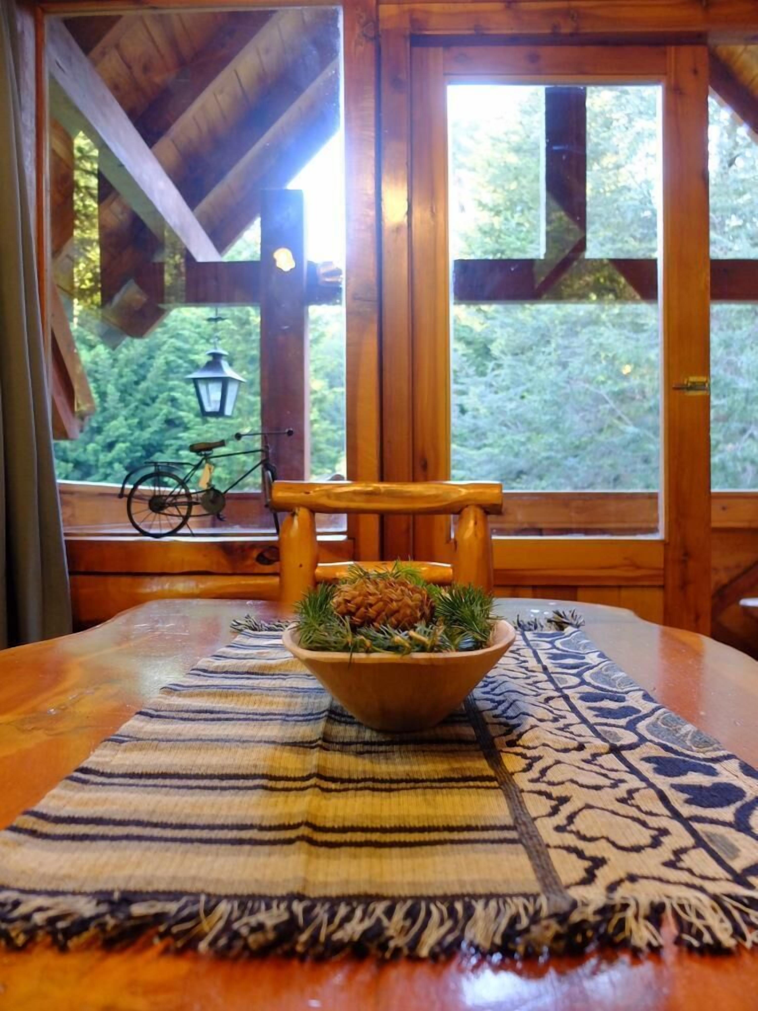 Family Cabin, Mountain View | In-room dining