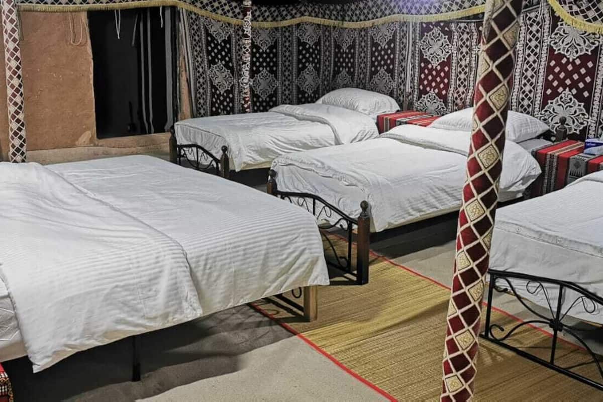 Tent | Rollaway beds