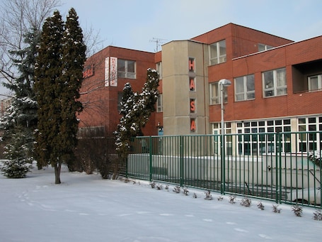 Exterior. Hotel Hasa