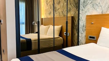 Superior-dobbeltværelse - i anneksbygning | 1 soveværelse, premium-sengetøj, minibar, pengeskab på værelset