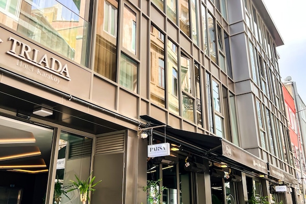 Quarto casal conforto (Main Building) | Vista para a cidade