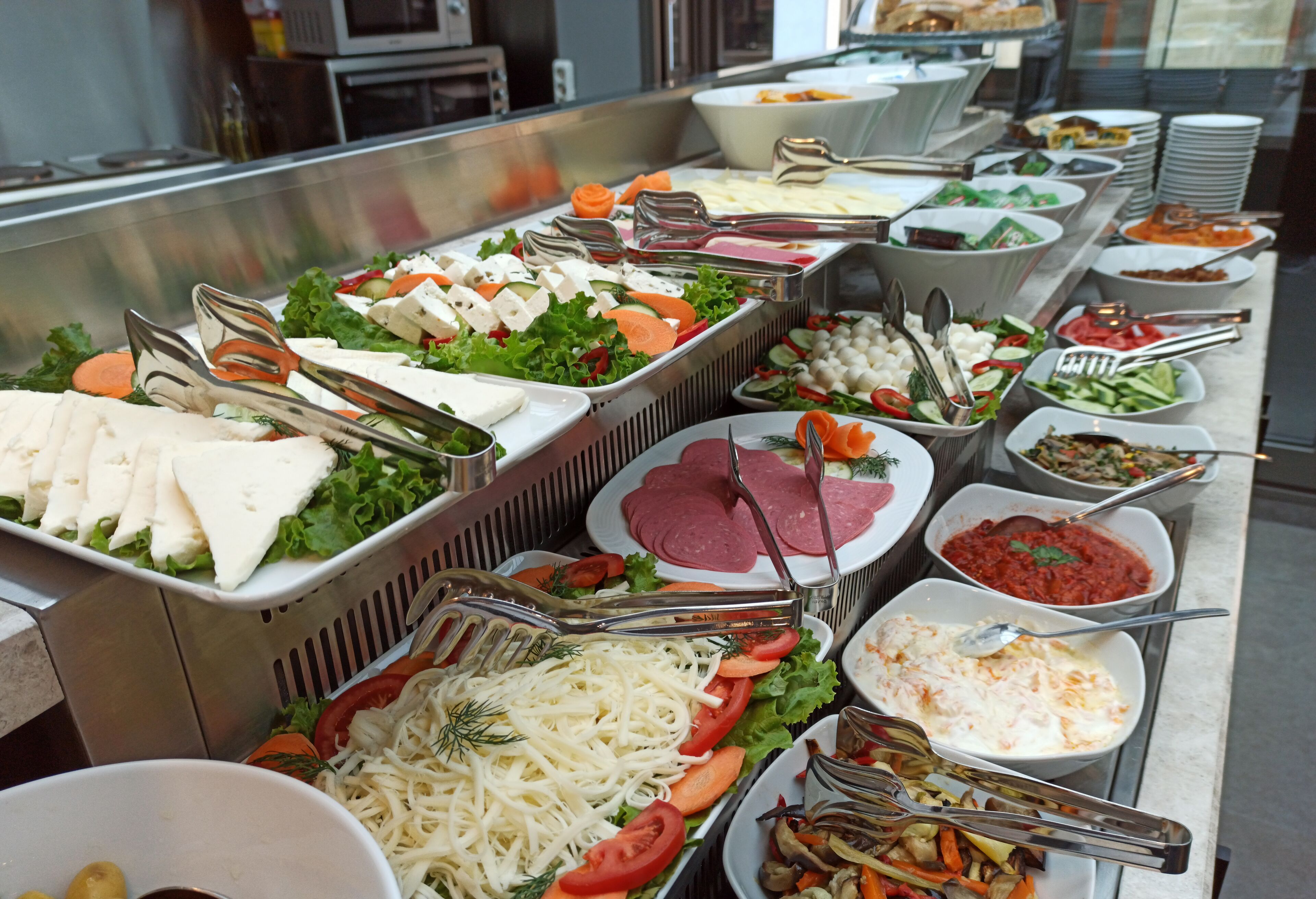 Tägliches Frühstücksbuffet (25 EUR pro Person)