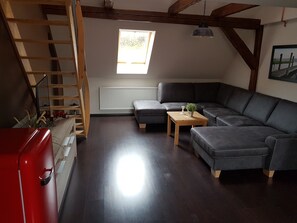 Apartment plus cleaning fee 35 EUR per stay | Living area | TV - Zechliner Hof (Rheinsberg)