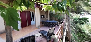 Family House, 2 Bedrooms, Sea Facing | Terrace/patio