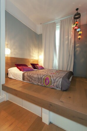 Apartment, 1 Bedroom | 1 bedroom, iron/ironing board, free WiFi, bed sheets - Chelsea Italian Design Home with Terrace (London)