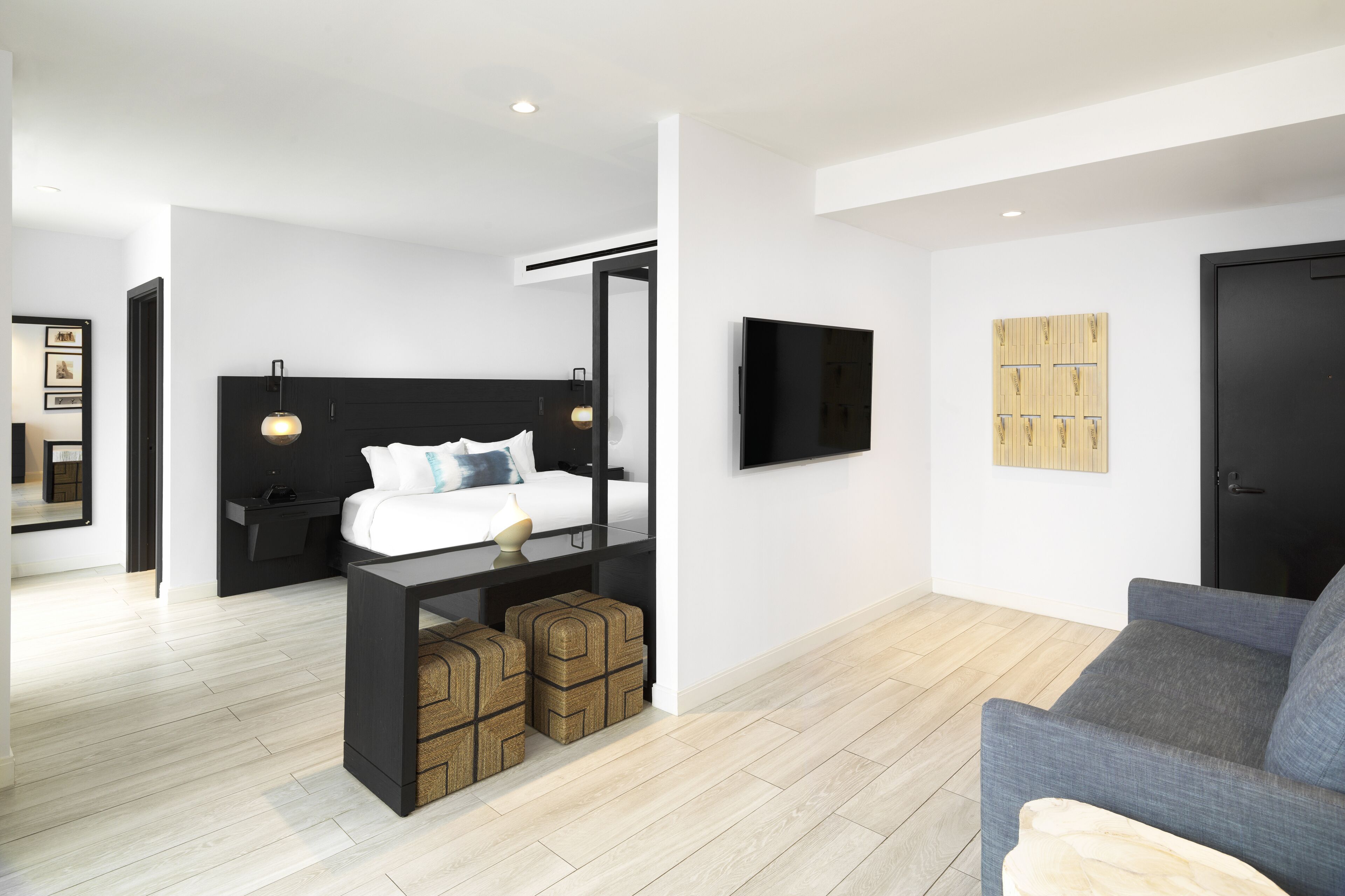 deluxe suite, 1 king bed, terrace (junior) | 1 bedroom, in-room safe, iron/ironing board, free cots/infant beds