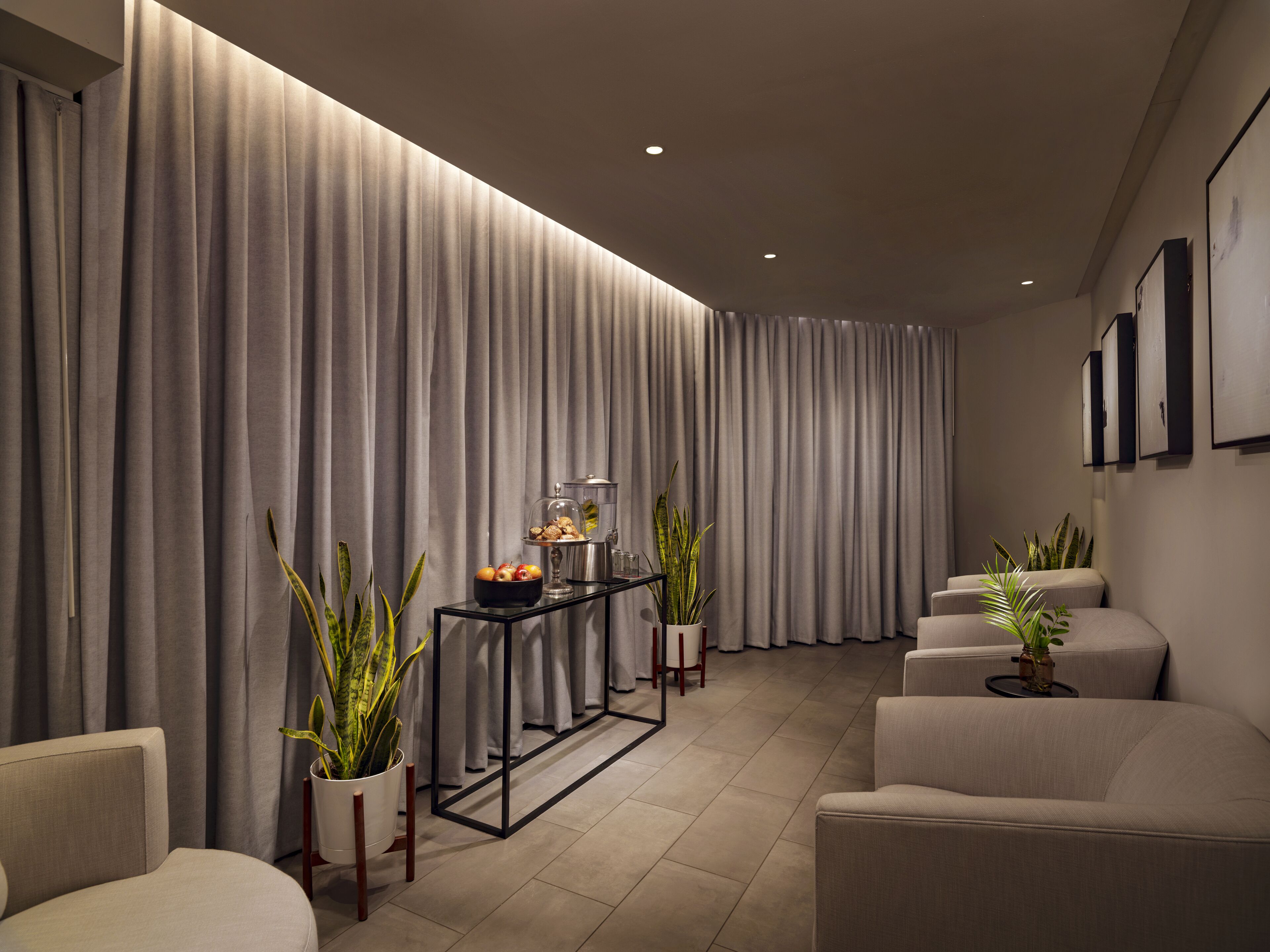 couples treatment room(s), body treatments, hot stone massages