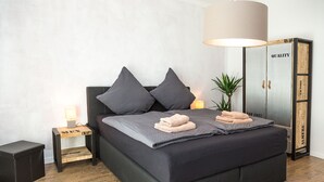 Comfort Apartment | Iron/ironing board, cribs (surcharge), WiFi (free), bed sheets - Uferpromenade (Waren (Müritz))