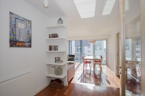 City Apartment, 2 Bedrooms, Balcony | Living area | Flat-screen TV - Liiiving - Bright Light Apartment (Porto)