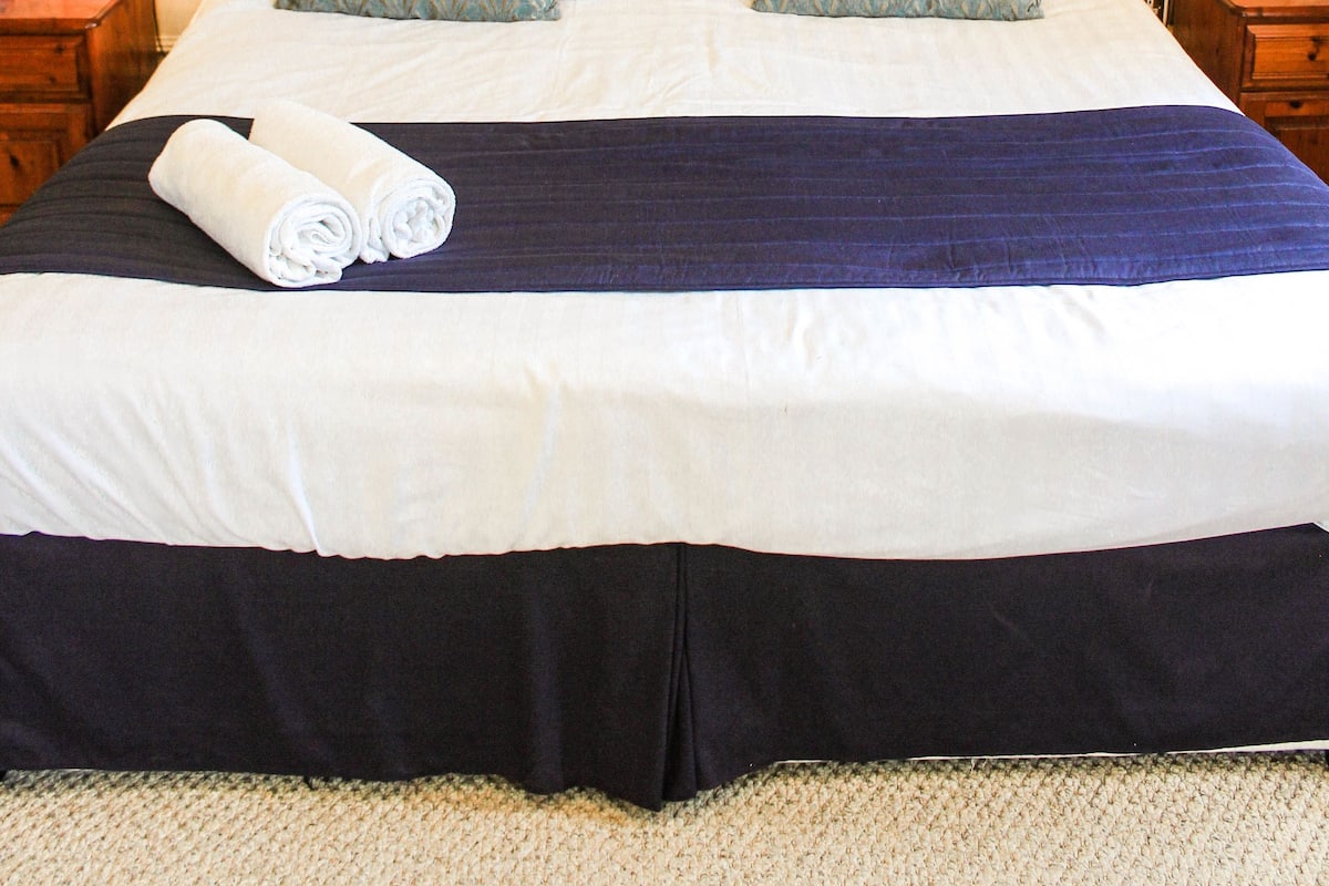 'Bagshaw' Executive King Room | WiFi (free), bed sheets