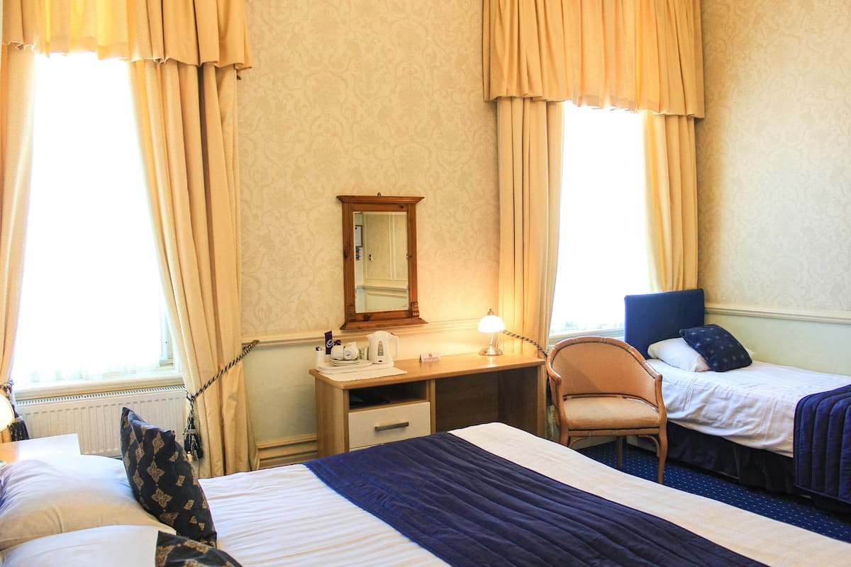 'Lipton' Executive Triple Room | WiFi (free), bed sheets