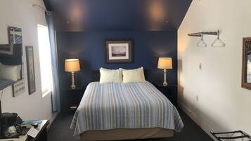 Økonomi-dobbeltrom, eget bad (1st & 2nd Floor, Non-ADA)