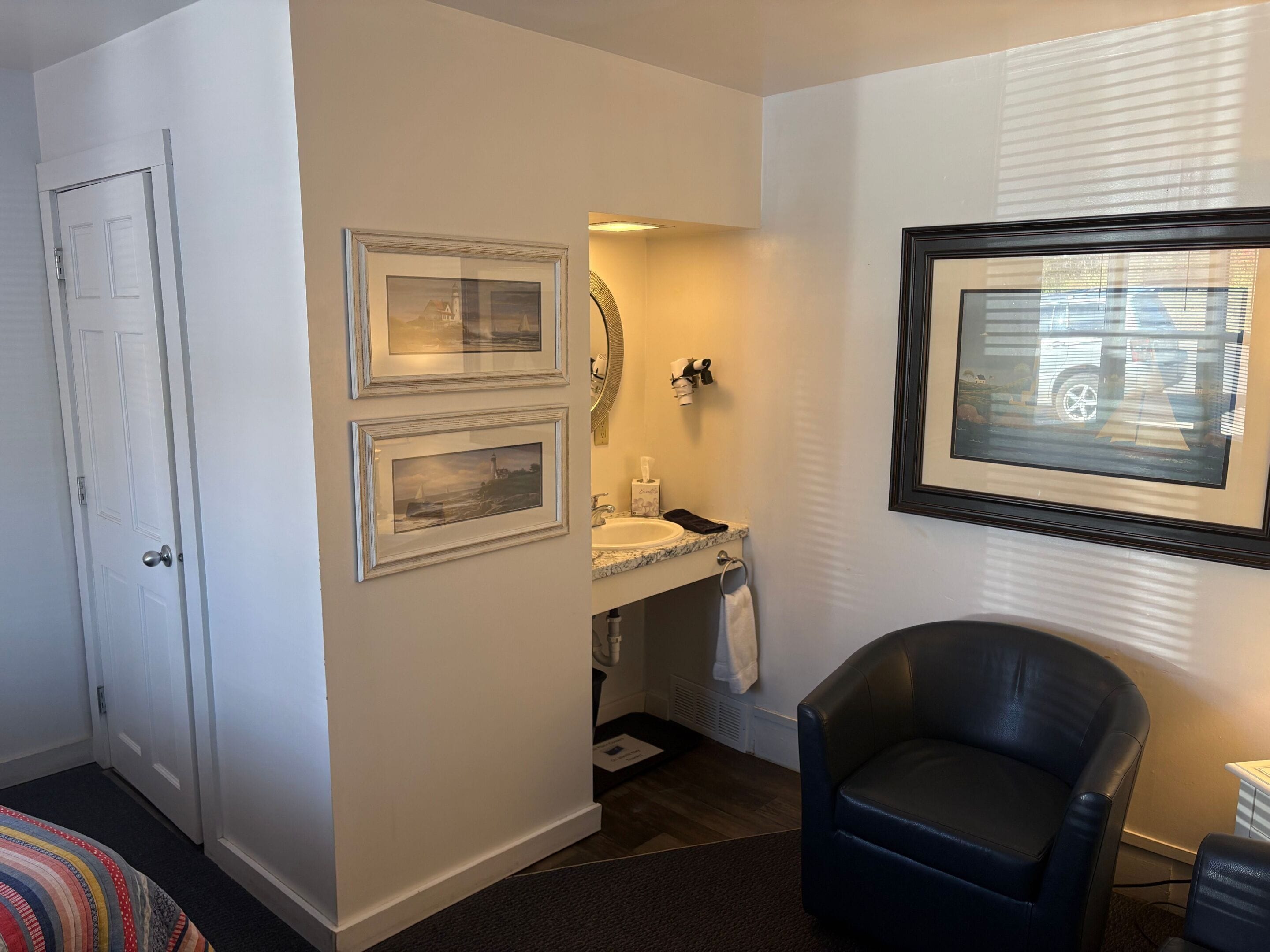 Economy Double Room, Ensuite (1st Floor, Non-ADA)