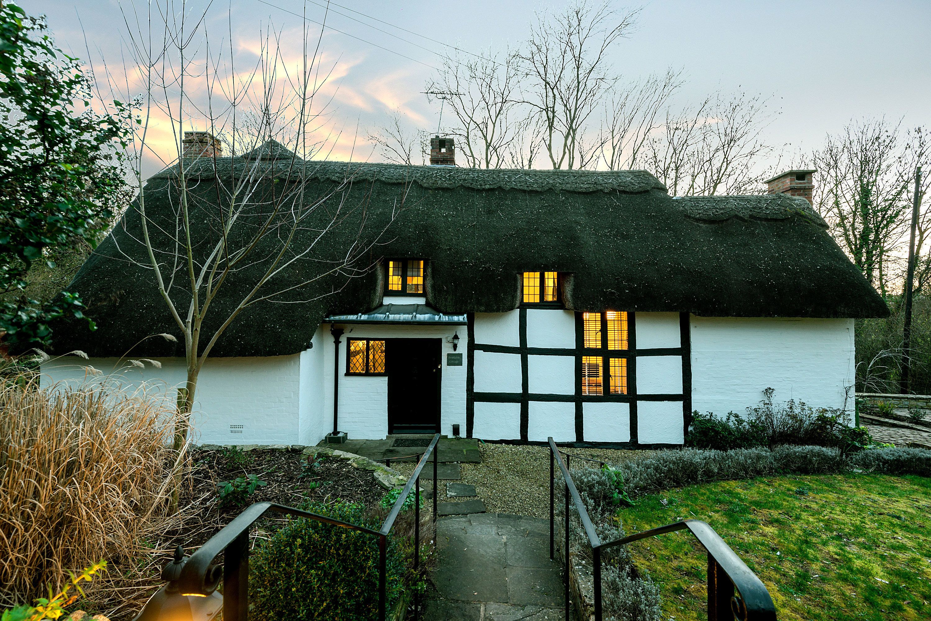 Brookside Cottage | Sábanas de algodón egipcio y ropa de cama de alta calidad
