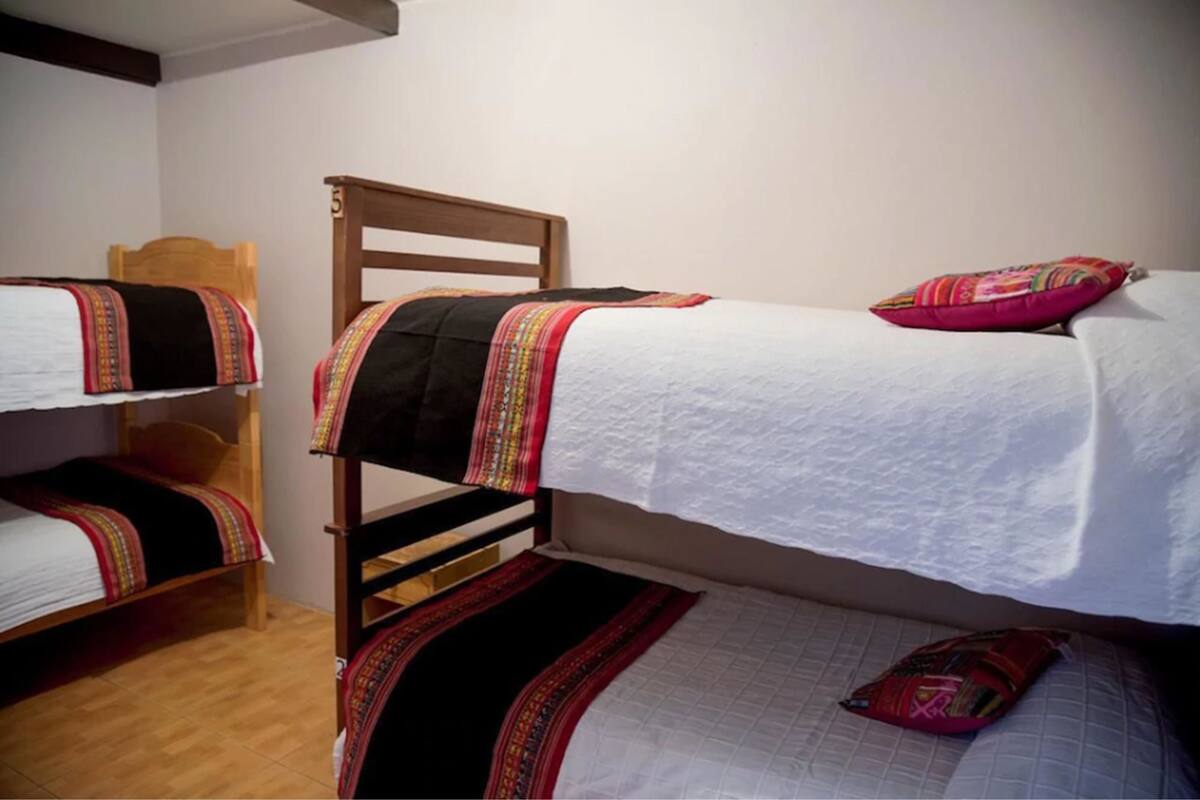 Free WiFi, bed sheets