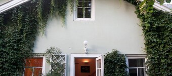 Raisa guest house in the garden with 2 rooms (ground floor 1. Floor, kitchen, luxury bathroom) 