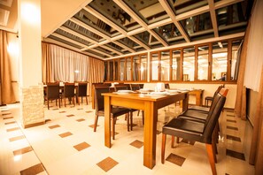 Restaurant - Twins Hotel (Dushanbe)