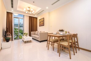 Flat-screen TV - Samson House Vinhomes Central Park (Ho Chi Minh City)