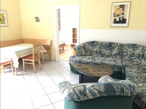 Apartment (IMBACHHORN) | Living area