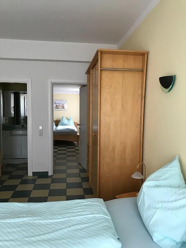 Apartment (IMBACHHORN) | Schreibtisch, kostenloses WLAN, Bettwäsche