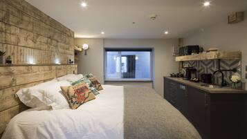 Individually decorated, individually furnished, iron/ironing board