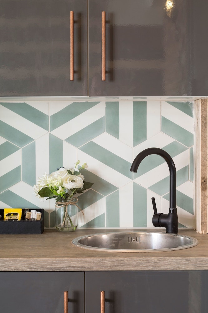 One Broad Street by null