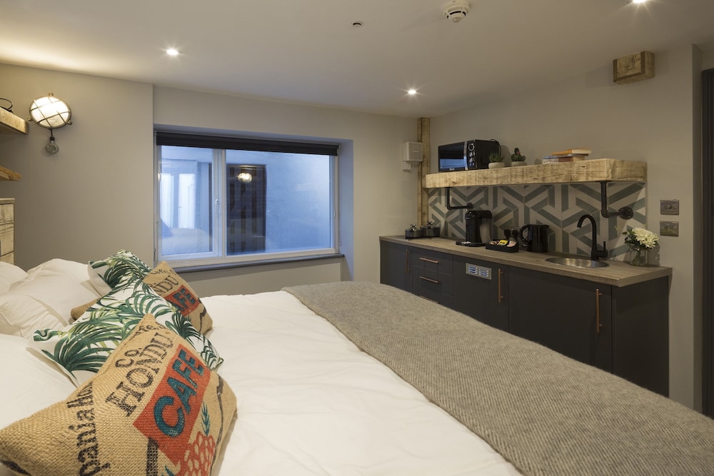 One Broad Street by null