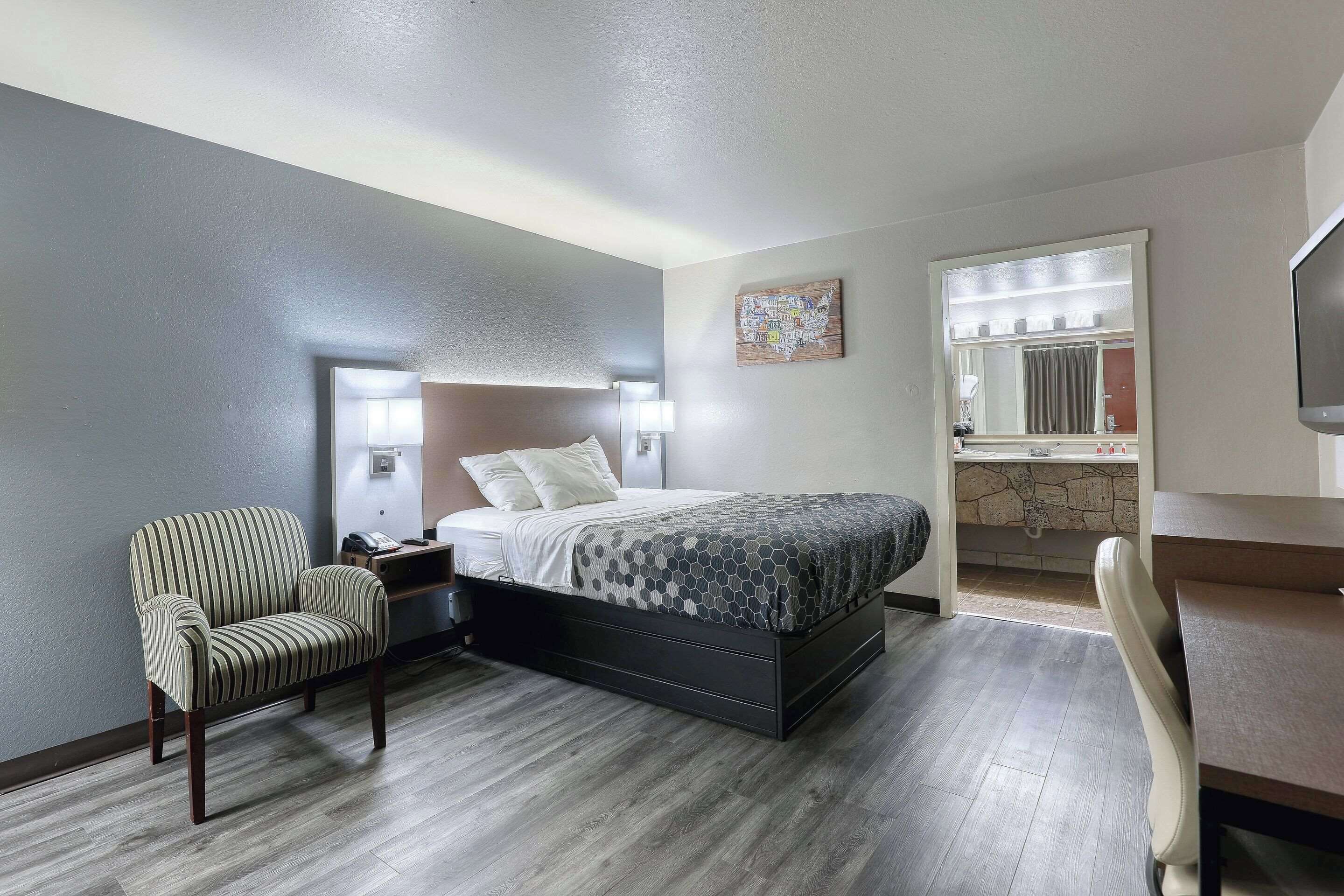 Foto - Econo Lodge Neenah