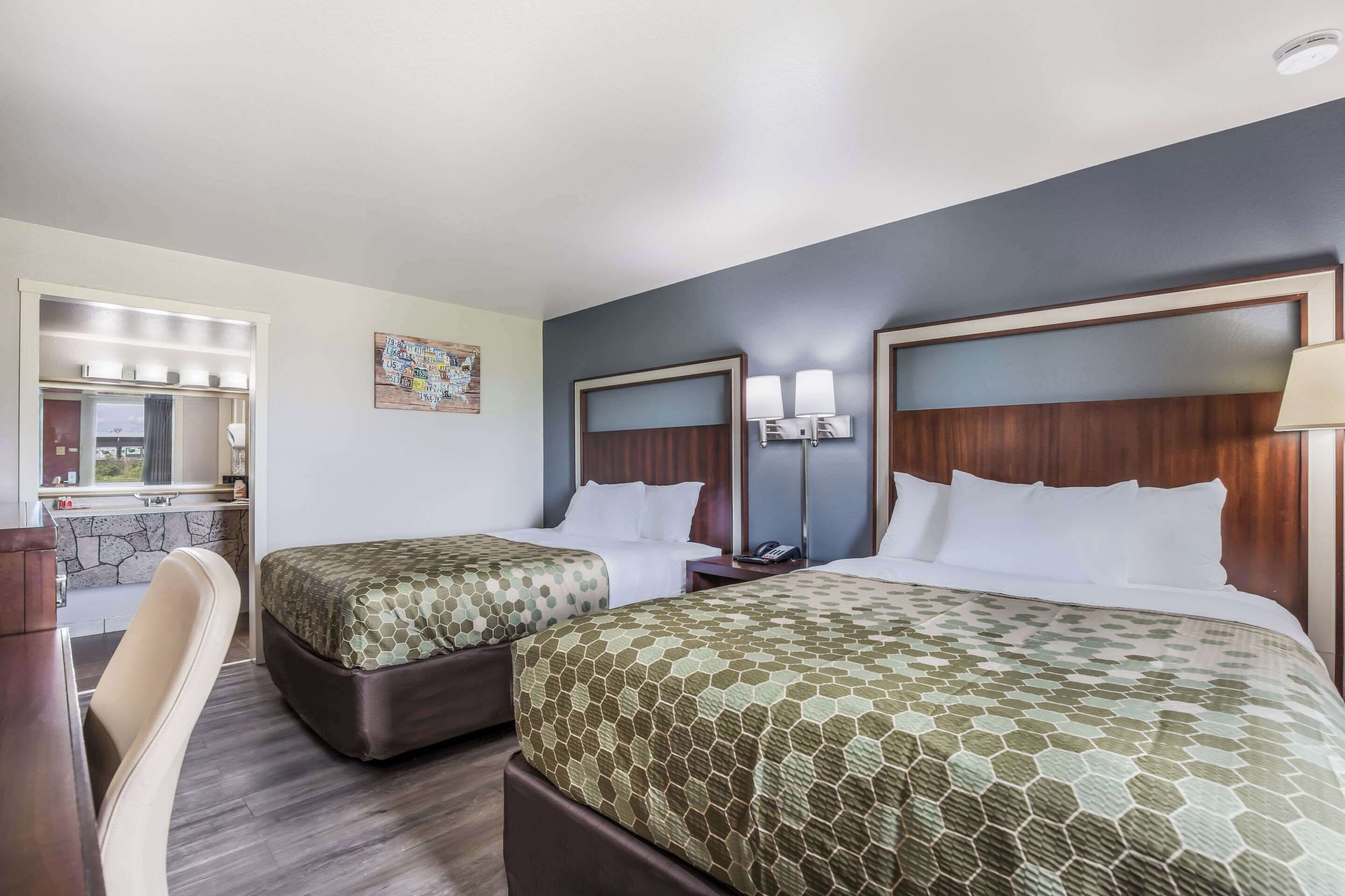 Foto - Econo Lodge Neenah