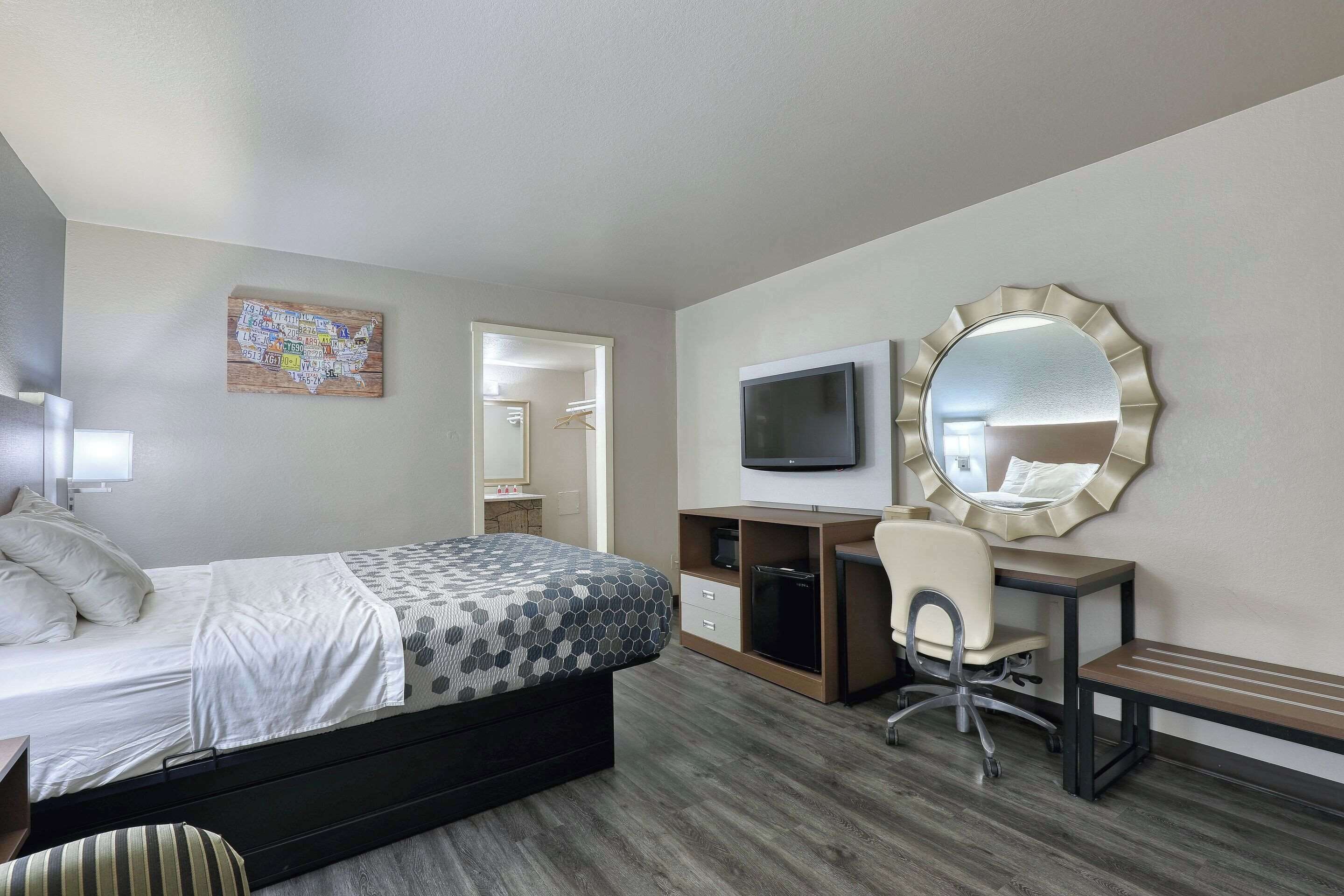 Foto - Econo Lodge Neenah