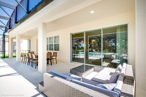 Villa (1 Bedroom) | Balcony