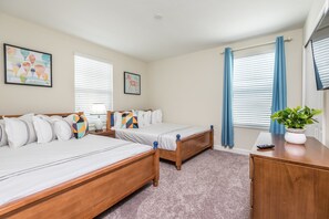 Villa (Multiple Bedrooms) | 8 bedrooms, cots/infant beds, free WiFi - H1670 Brand new Amazing 8 Bedroom 5 Bathroom Villa (Davenport)