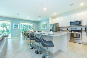 วิลล่า (Multiple Bedrooms) | ครัวส่วนตัว