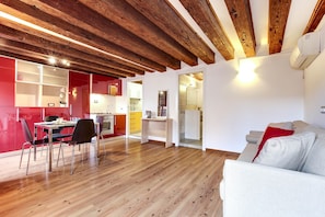 Apartment, 2 Bedrooms | Living area - Residenza Valier (Venice)