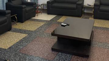 Herbergi með tvíbreiðu rúmi | Stofa | Flatskjársjónvarp