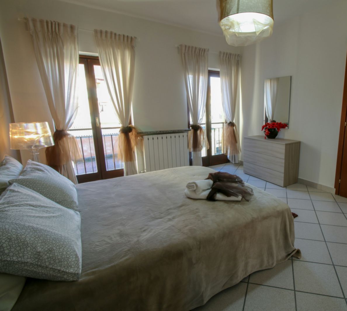 2 bedrooms, bed sheets